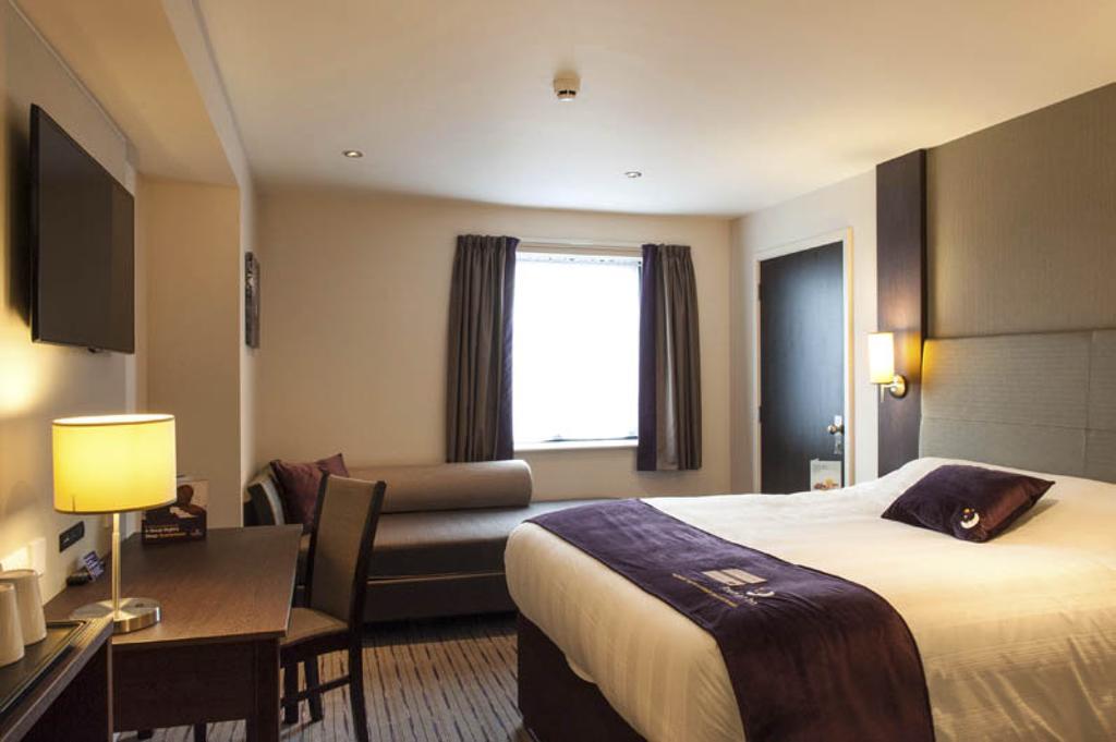 Premier Inn Aberdeen Airport - 다이스 외부 사진