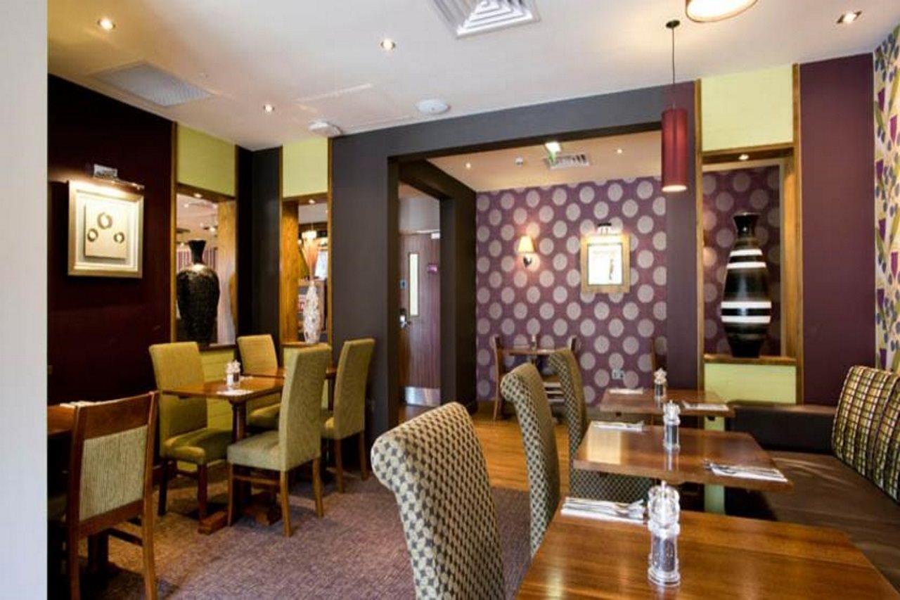 Premier Inn Aberdeen Airport - 다이스 외부 사진